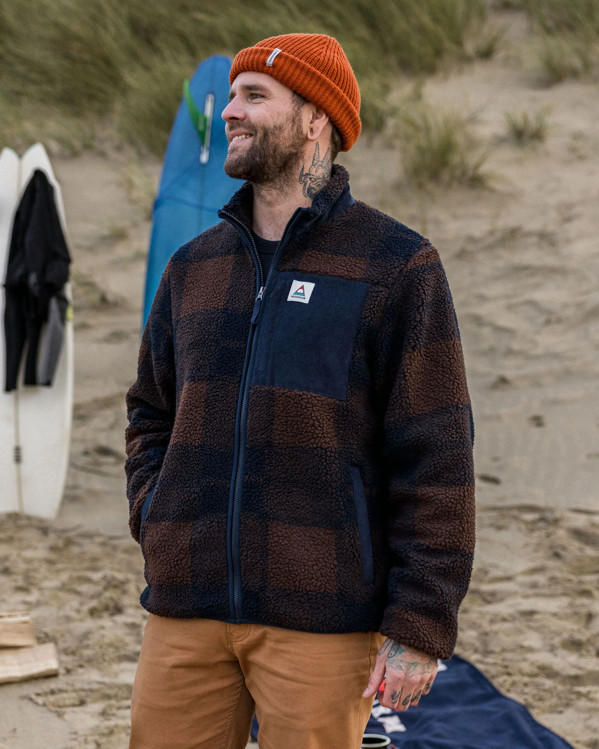 Trekker Deep-Pile Sherpa Fleece - Chestnut/Deep Navy Check - Image 4
