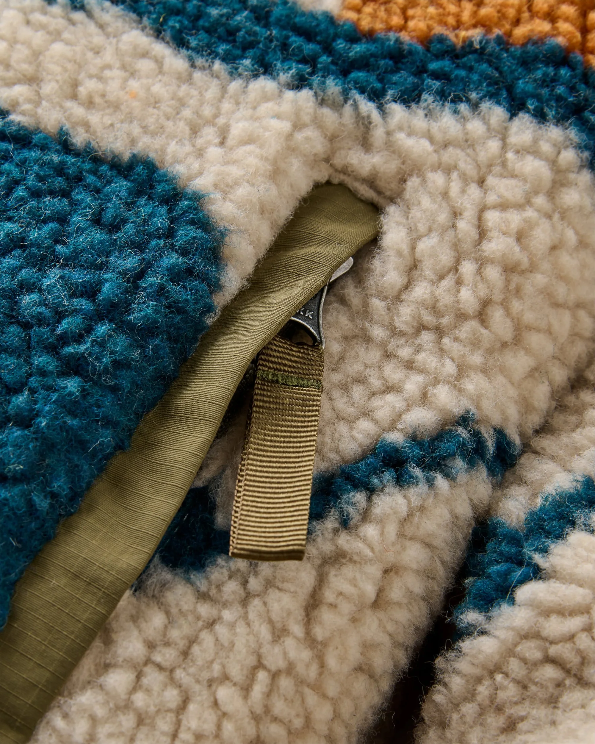 Valiant Deep Pile Fleece - Abstract Trails Pebble Grey - Image 8