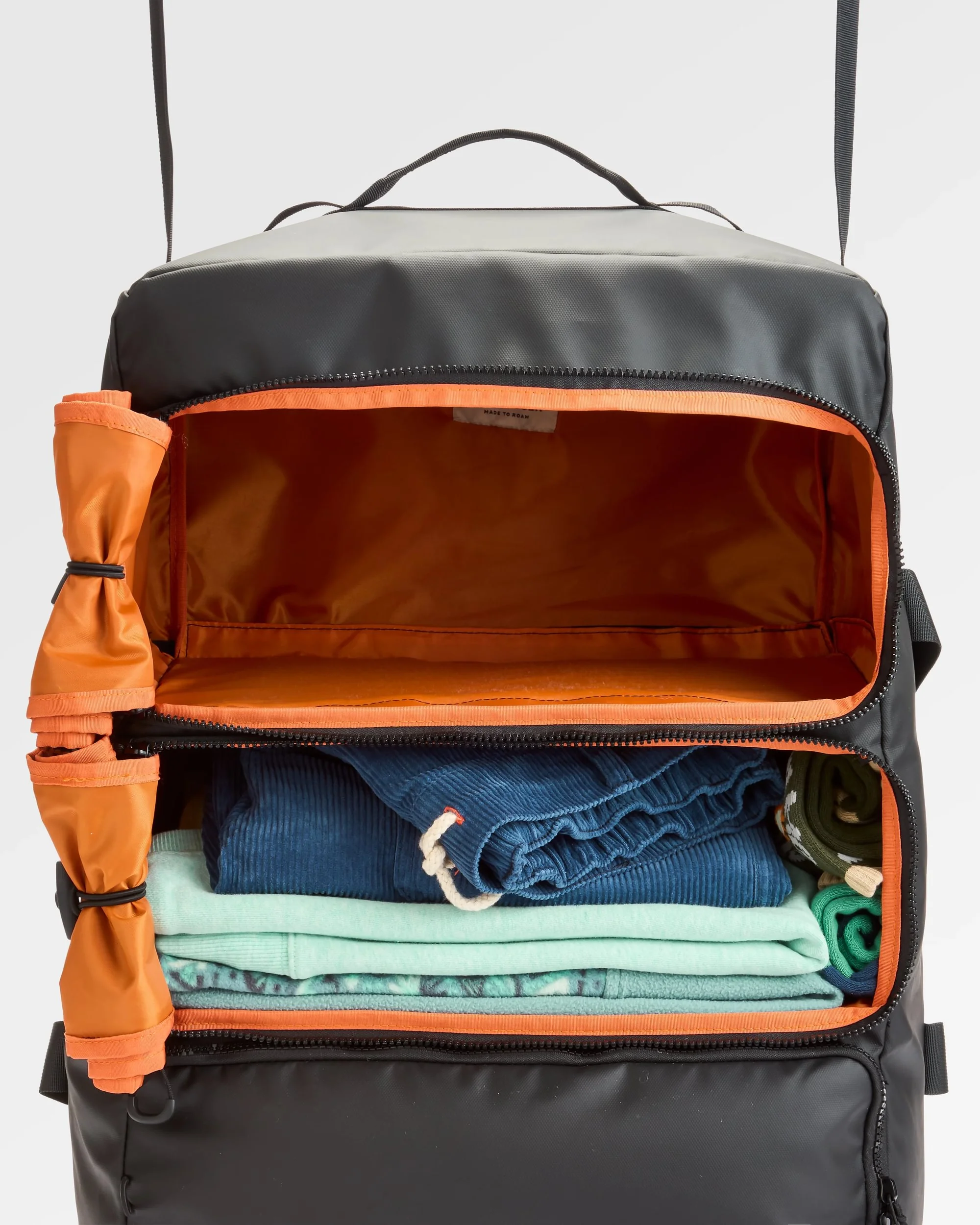 Vandrobe Duffel - Black - Image 7