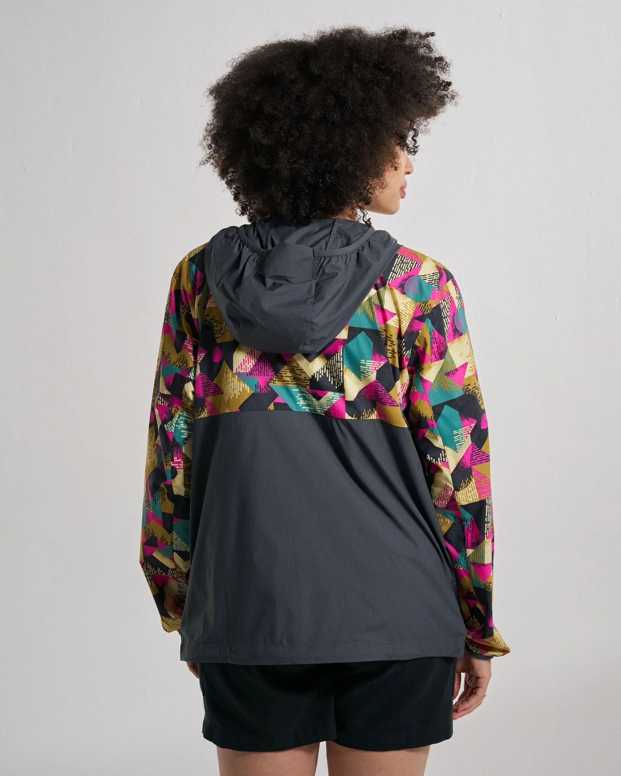 Viento Windshell Jacket - Mosaic Mountain Charcoal - Image 4