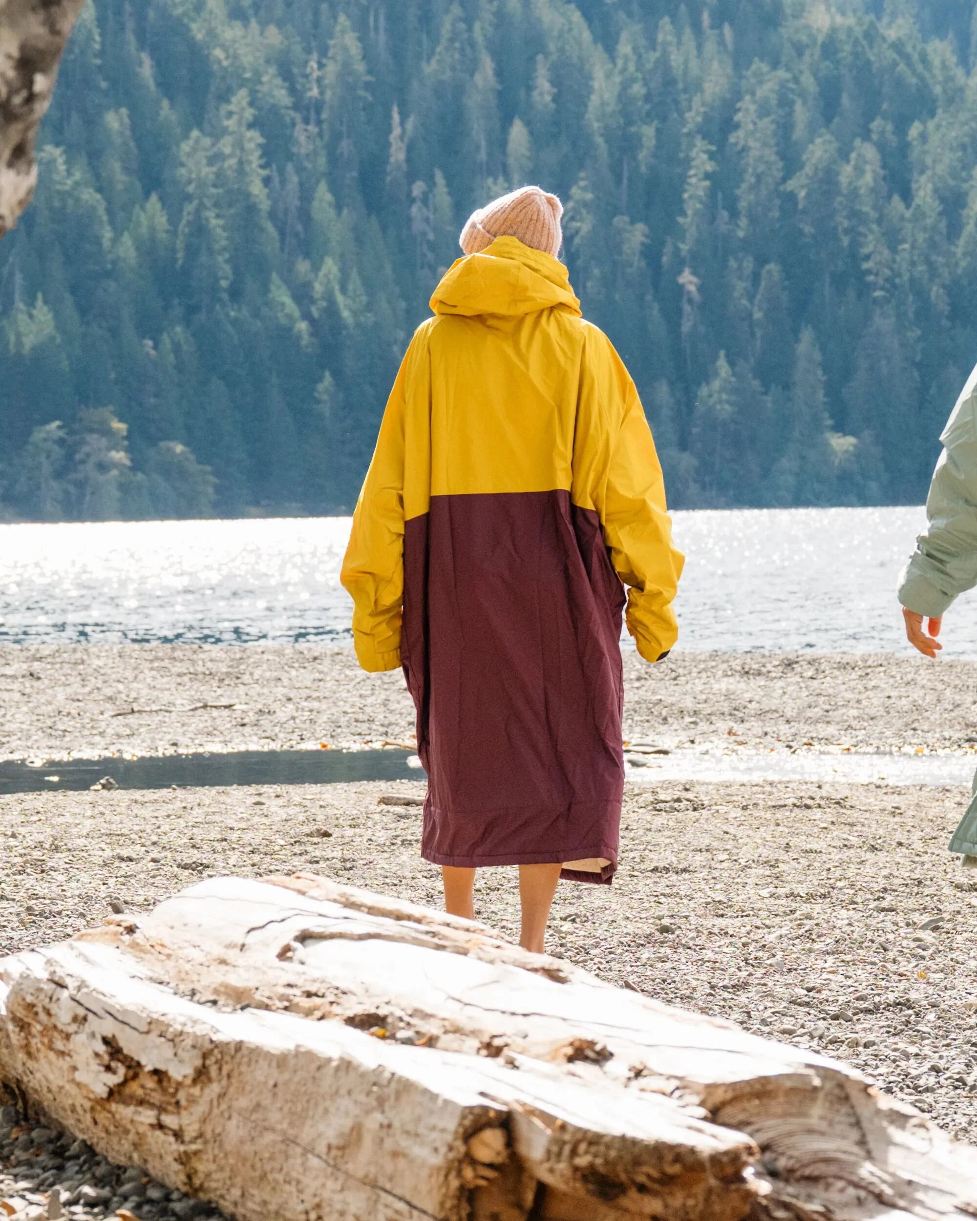 Waves Sherpa Lined Changing Robe - Fig/Heritage Yellow - Image 3