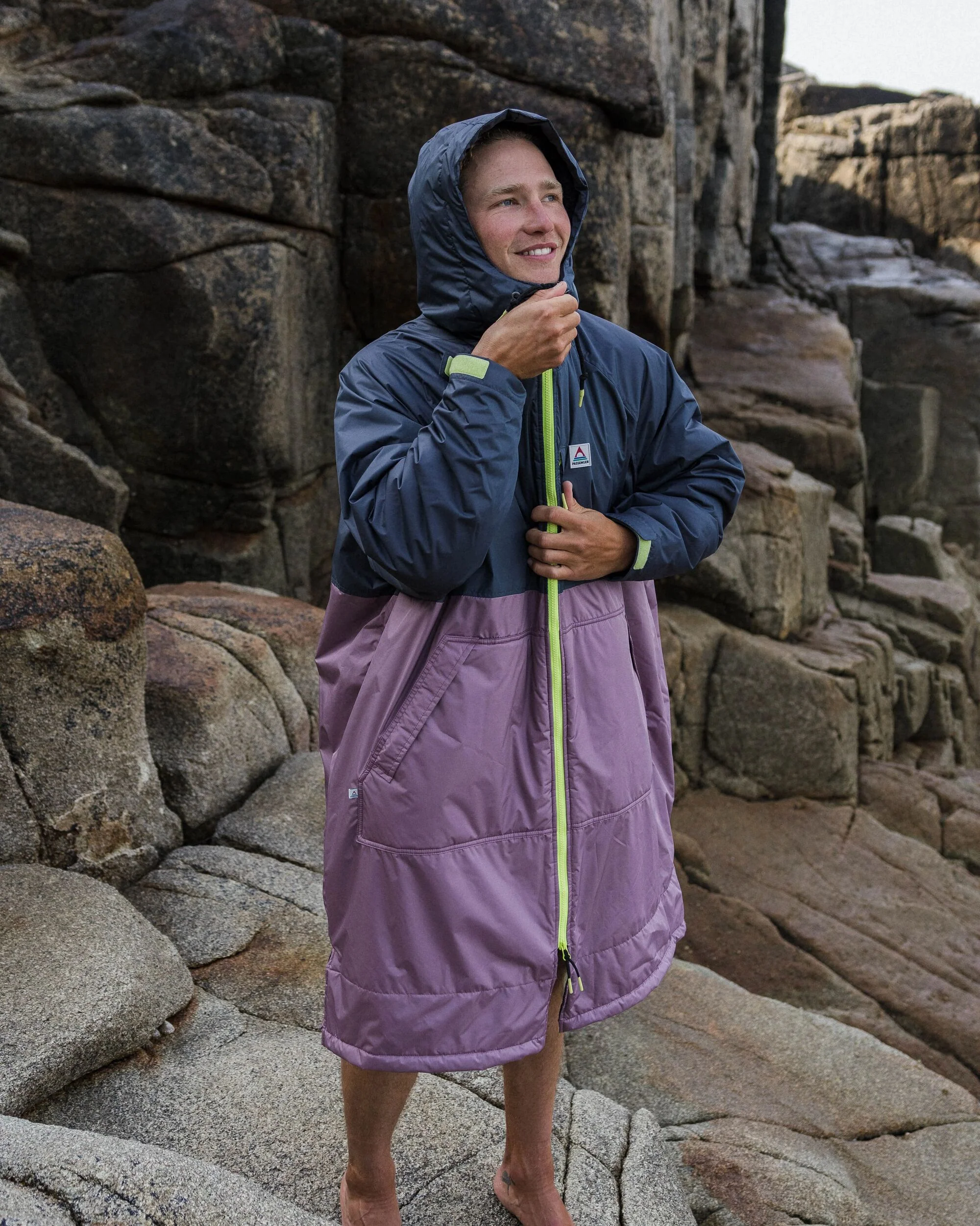 Waves Sherpa Lined Changing Robe - Grape / Charcoal - Image 4