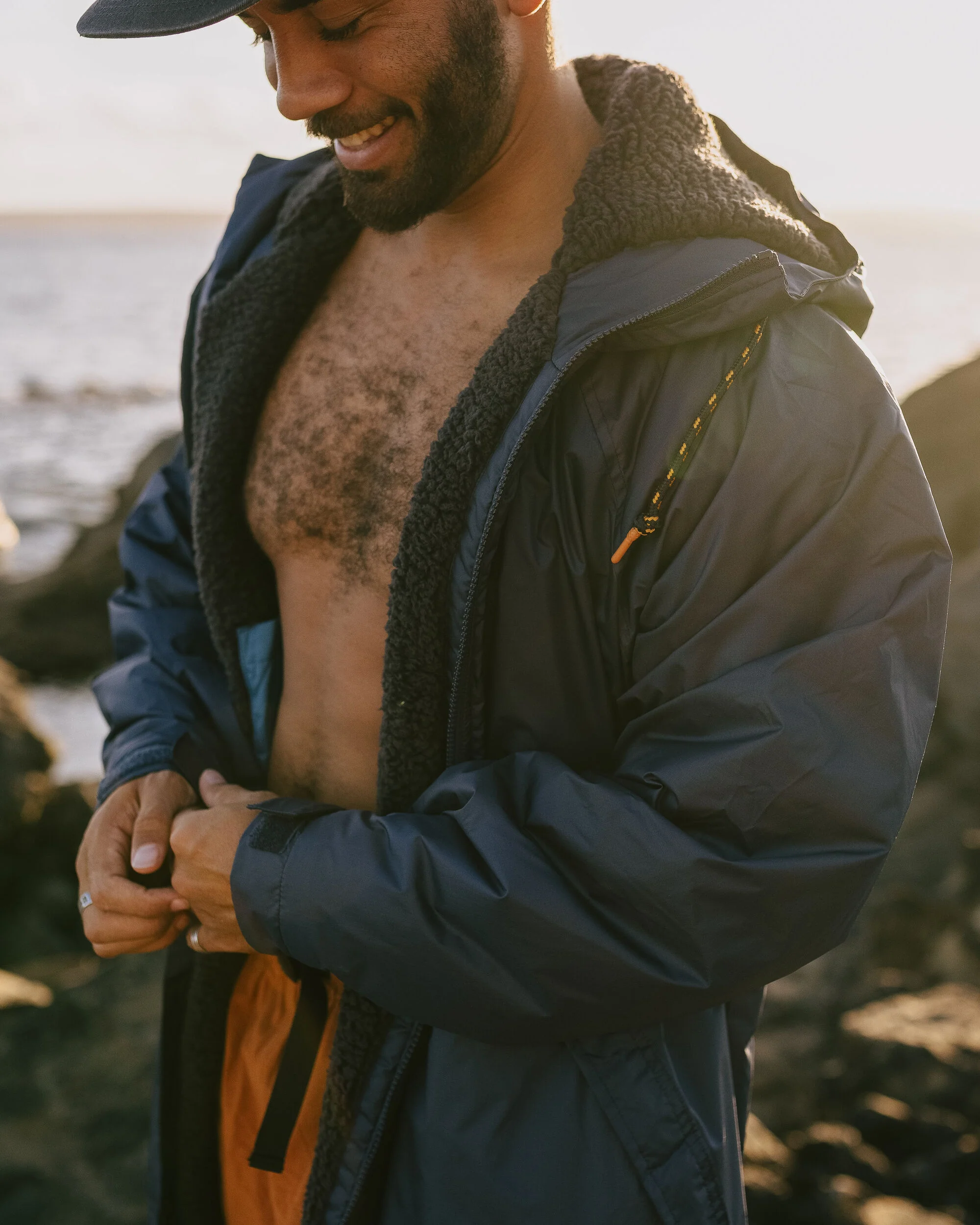 Waves Sherpa Lined Changing Robe - Rich Navy - Image 7