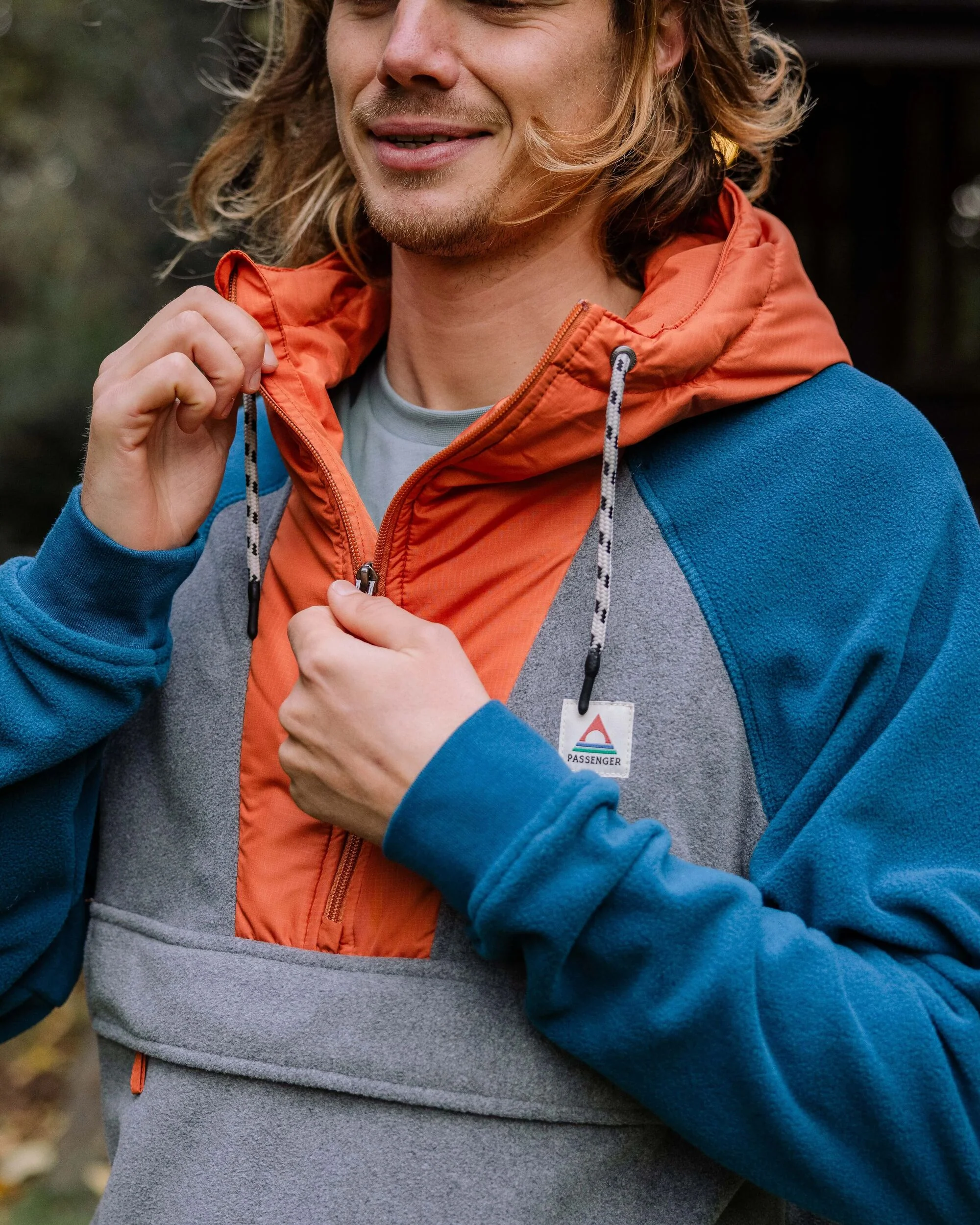 Woodland Hooded 1/2 Zip Polar Fleece - Grey Marl/ Tidal Blue - Image 4