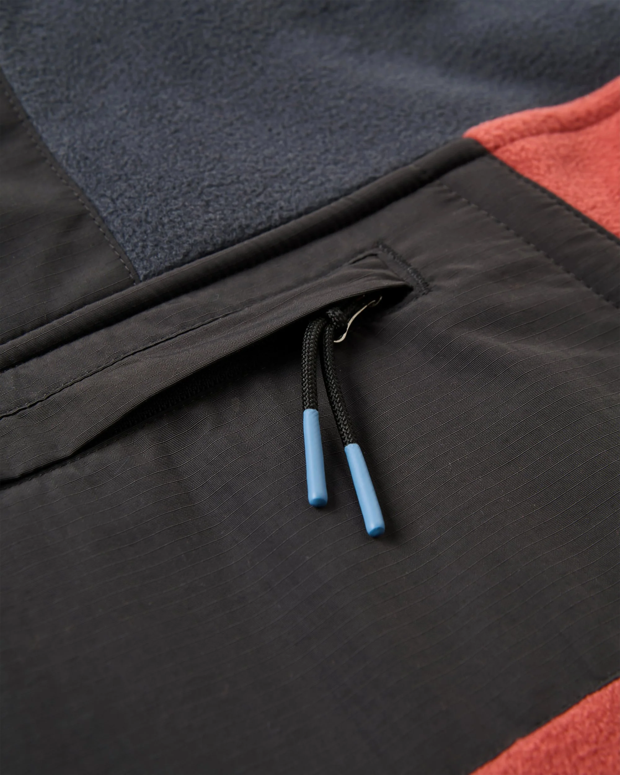 Woodland Hoodless 1/2 Zip Polartec® Fleece - Redwood/Charcoal - Image 2