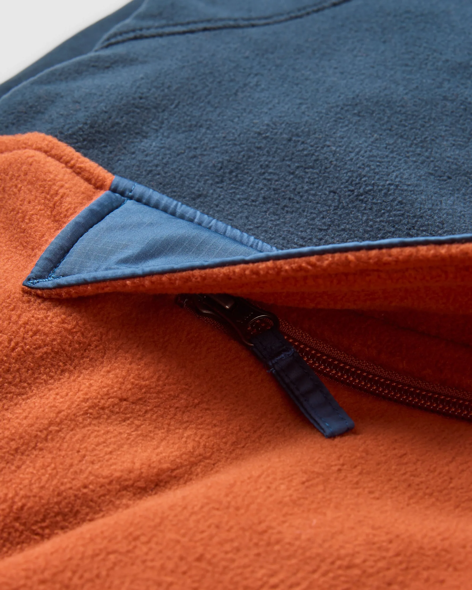 Woodland Hooded 1/2 Zip Polar Fleece - Baked Clay/Deep Navy - Image 7