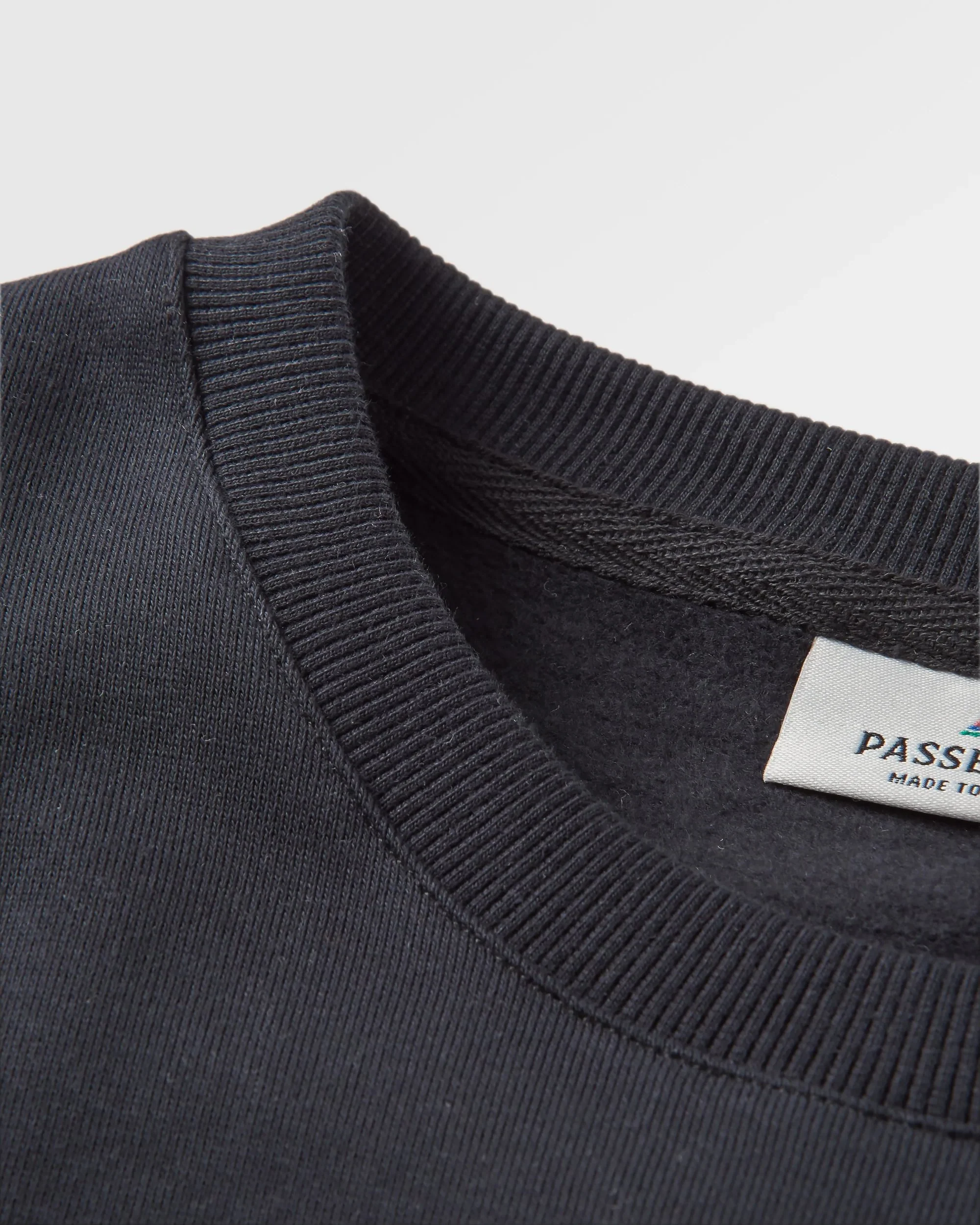 Yuca Organic Cotton Sweatshirt - Black - Image 6